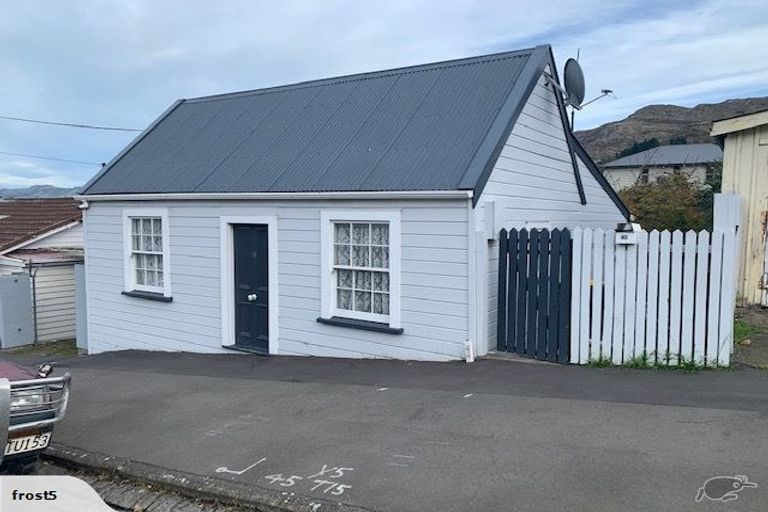 Photo of property in 45 Oxford Street, Lyttelton, 8082