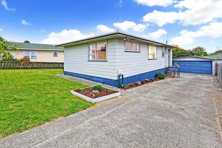 Photo of property in 146 Pigeon Mountain Road, Half Moon Bay, Auckland, 2012