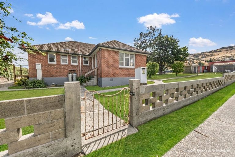 Photo of property in 11 Jedburgh Street, Roxburgh, 9500