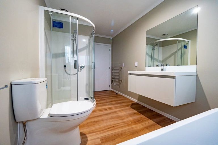 Photo of property in 8 Koru Loop, Paraparaumu, 5032