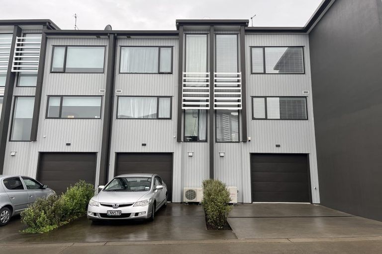 Photo of property in 26 Memorial Park Lane, Hobsonville, Auckland, 0618