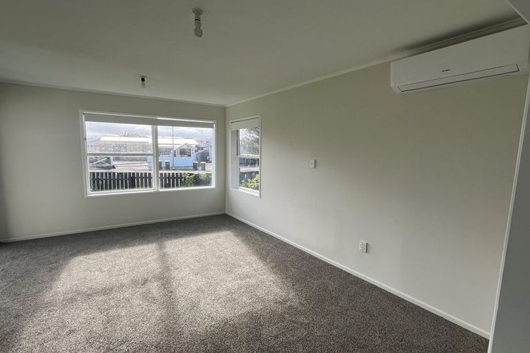 Photo of property in 11 Tiari Place, Mangere East, Auckland, 2024