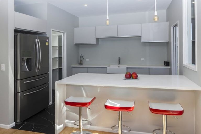 Photo of property in 5 Bargrove Close, Halswell, Christchurch, 8025