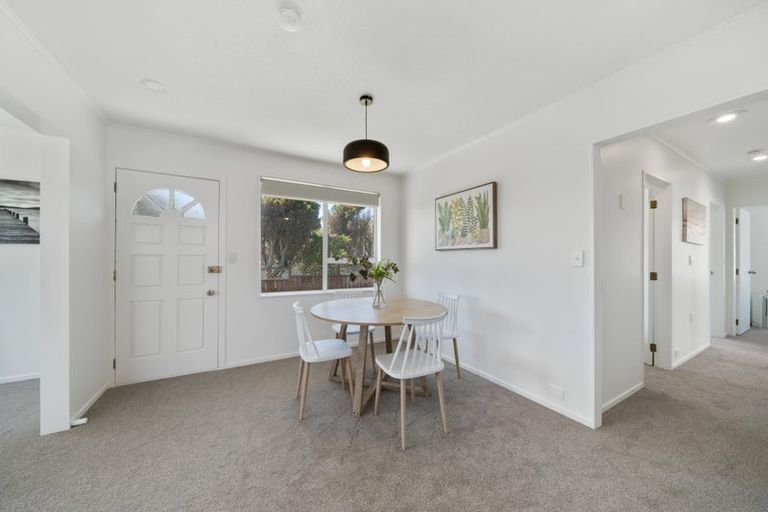 Photo of property in 4 Maraval Crescent, Grenada Village, Wellington, 6037