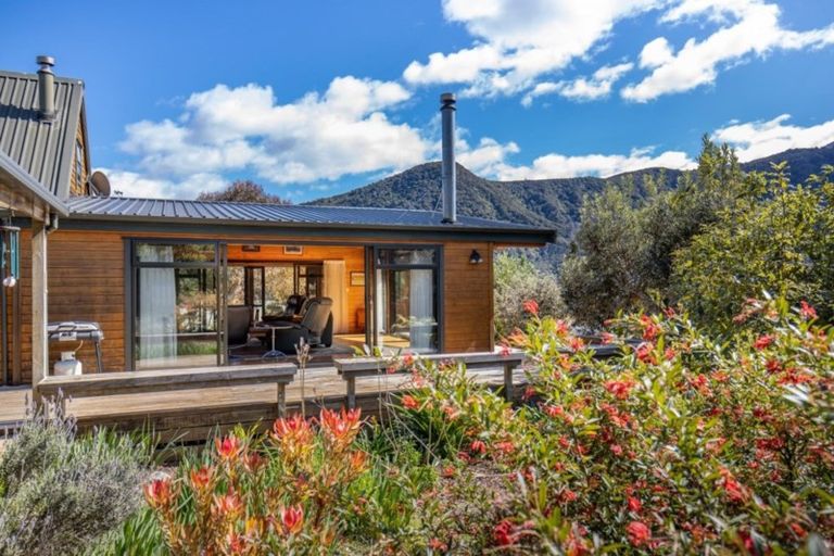 Photo of property in 4141 Kenepuru Road, Kenepuru Head, Picton, 7282