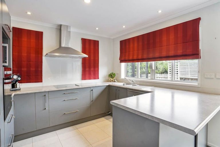 Photo of property in 16 Moira Drive, Tuakau, 2121