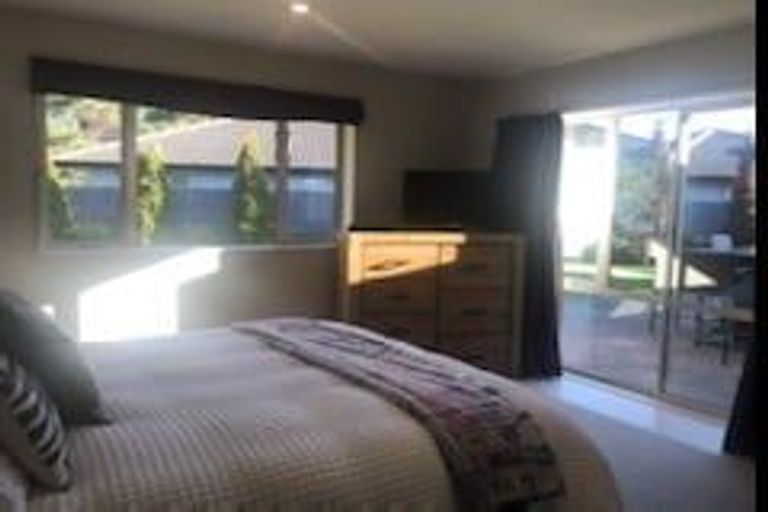 Photo of property in 9 Amoka Crescent, Parklands, Christchurch, 8083