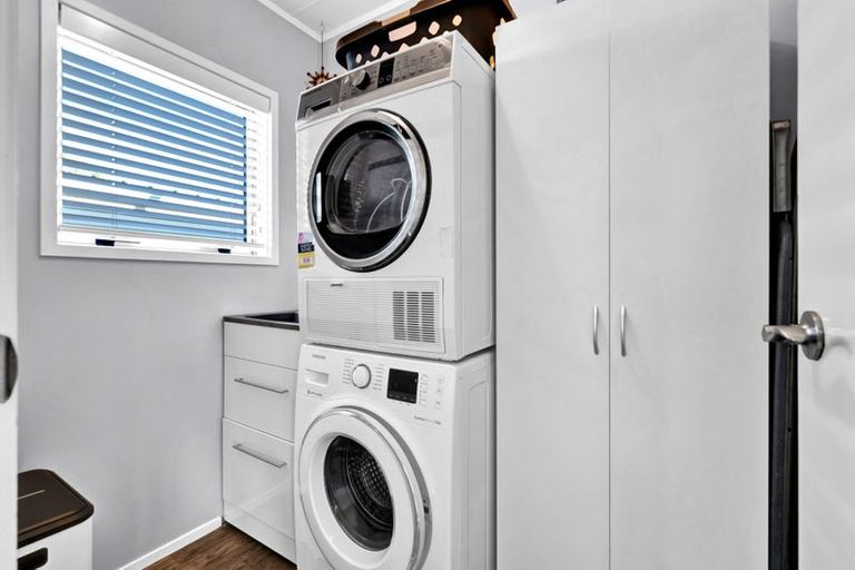 Photo of property in 66 Konini Street, Inglewood, 4330