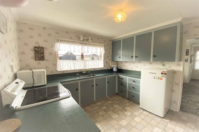 Photo of property in 21 Charles Street, Grasmere, Invercargill, 9810