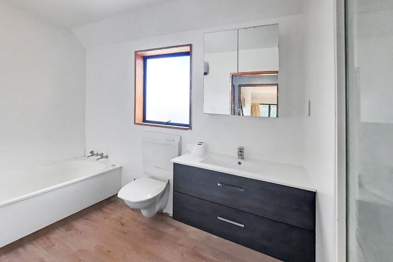 Photo of property in 7 Fovant Street, Russley, Christchurch, 8042