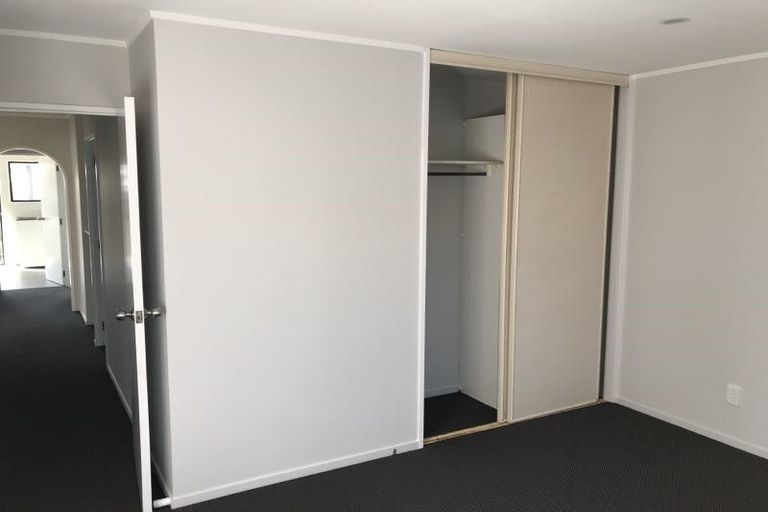 Photo of property in 23 Addison Drive, Glendene, Auckland, 0602