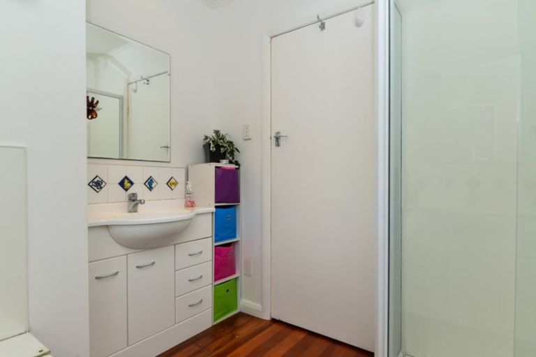 Photo of property in 14 Dover Road, St Andrews, Hamilton, 3200