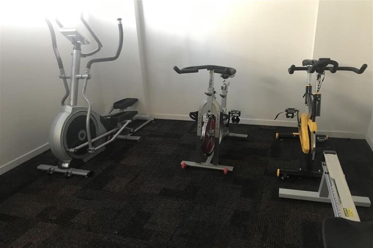 Photo of property in Montreaux Apartments, 10c/164 The Terrace, Wellington Central, Wellington, 6011