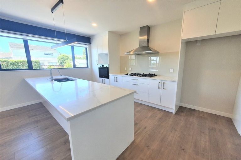 Photo of property in 19b Roseberry Avenue, Birkenhead, Auckland, 0626