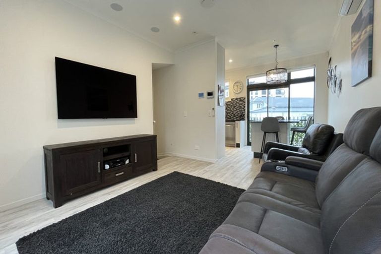 Photo of property in 4 Mayfly Lane, Hobsonville, Auckland, 0616