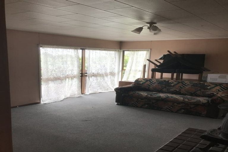 Photo of property in 2/24 Tango Place, Henderson, Auckland, 0610