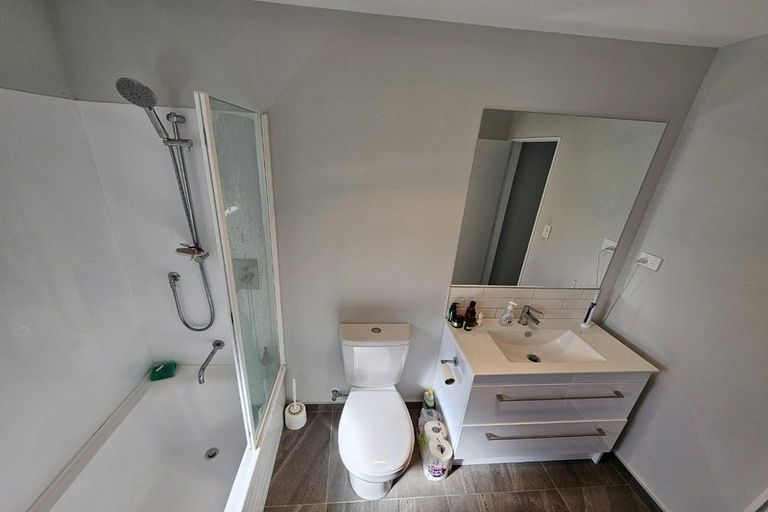 Photo of property in 16 Porokaiwhiri Street, Crofton Downs, Wellington, 6035