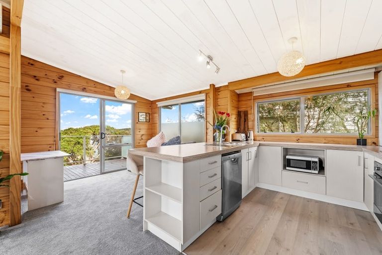 Photo of property in 79 Clinton Road, Tawharanui Peninsula, Warkworth, 0986