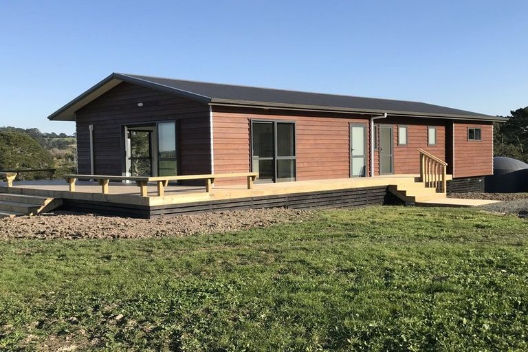 Photo of property in 62 Gervin Road, Wainui, Silverdale, 0992