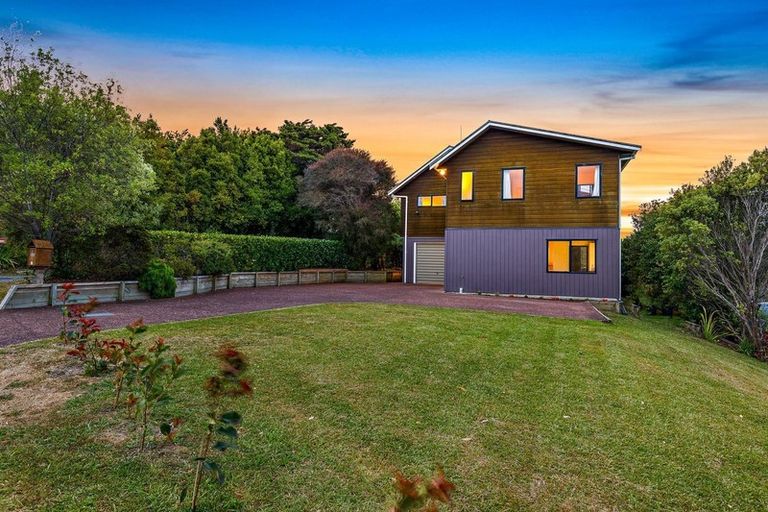 Photo of property in 233a Don Buck Road, Massey, Auckland, 0614
