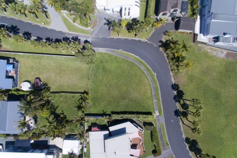 Photo of property in 1 Bayside Drive, Coopers Beach, 0420