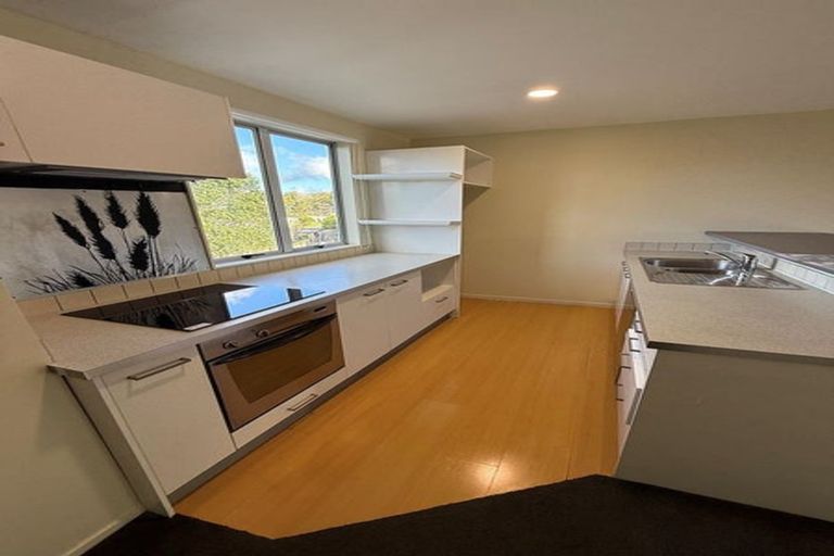Photo of property in 49 Albionvale Road, Glen Eden, Auckland, 0602