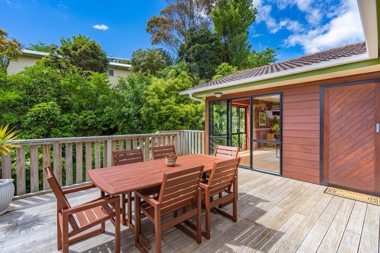 Photo of property in 110 Renown Road, Raumati South, Paraparaumu, 5032