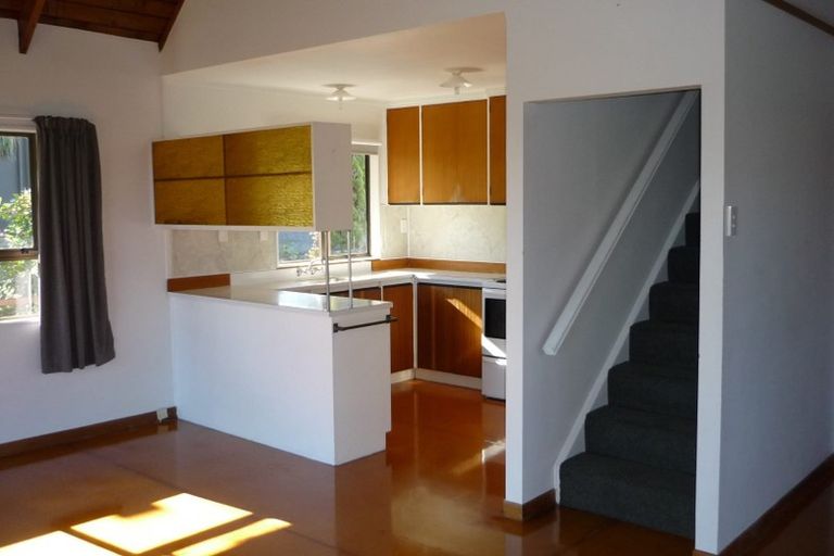 Photo of property in 22 Tindalls Bay Road, Tindalls Beach, Whangaparaoa, 0930