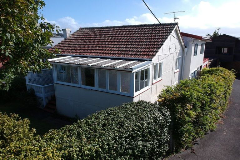 Photo of property in 1/75 Kowhai Road, Mairangi Bay, Auckland, 0630