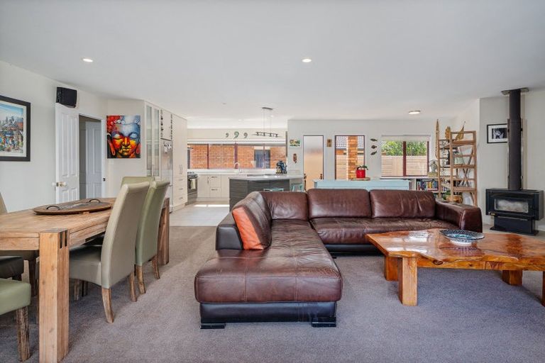 Photo of property in 8 Oribi Place, Whitianga, 3510