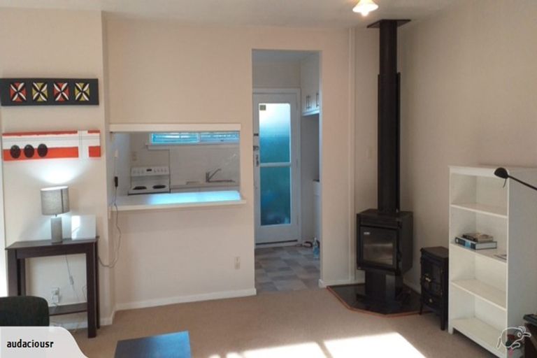 Photo of property in 2/12 Gibbon Street, Sydenham, Christchurch, 8023