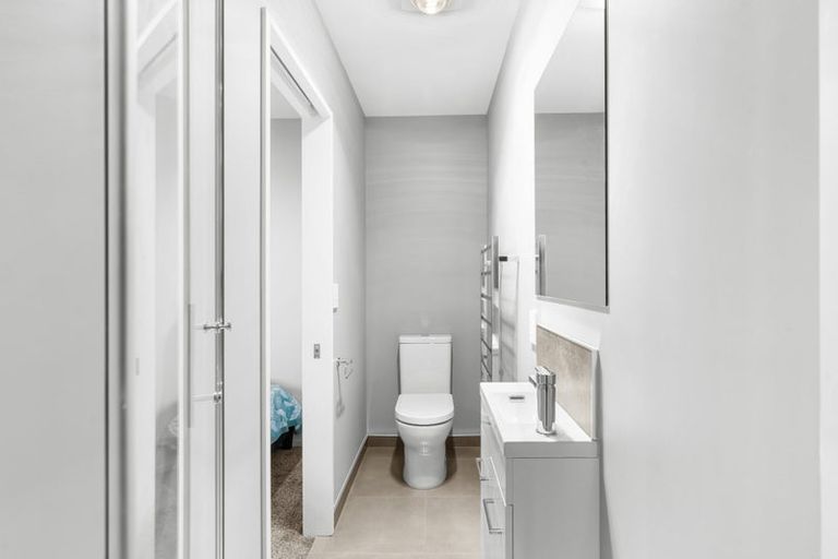 Photo of property in 10 Newnham Terrace, Upper Riccarton, Christchurch, 8041