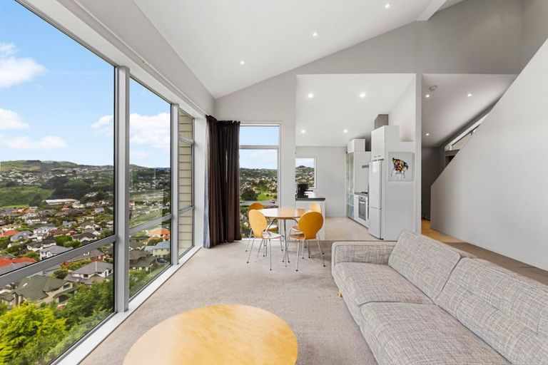 Photo of property in 65 Erlestoke Crescent, Churton Park, Wellington, 6037