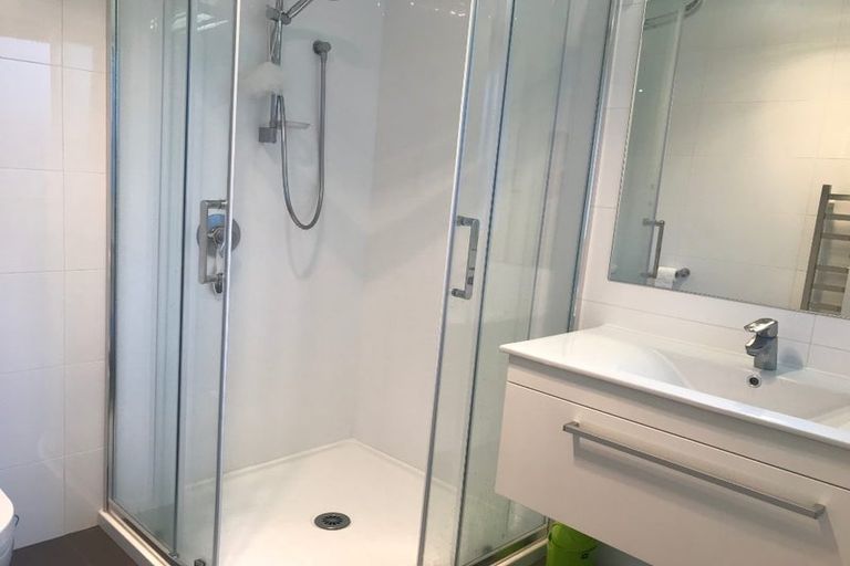 Photo of property in 33 Nobilo Road, Kumeu, 0810