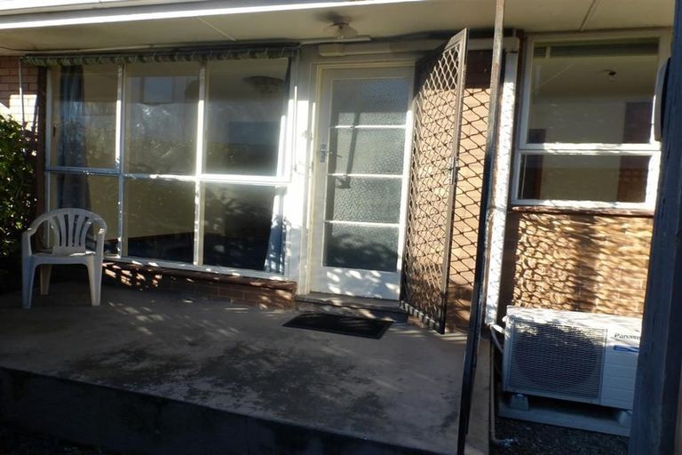 Photo of property in 4/327 Gloucester Street, Christchurch Central, Christchurch, 8011