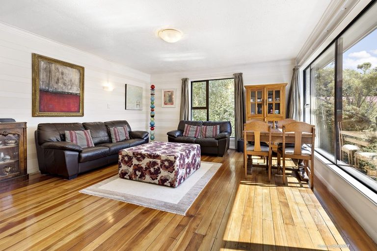 Photo of property in 37 Randwick Road, Northland, Wellington, 6012