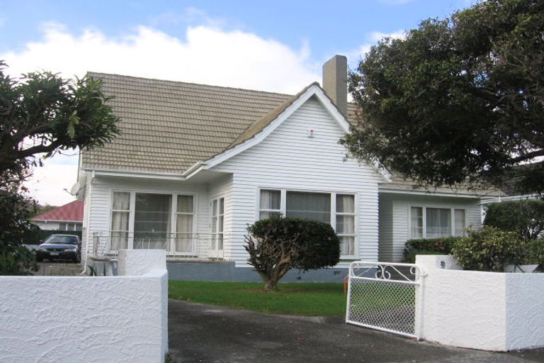 Photo of property in 8 Bellevue Road, Woburn, Lower Hutt, 5010