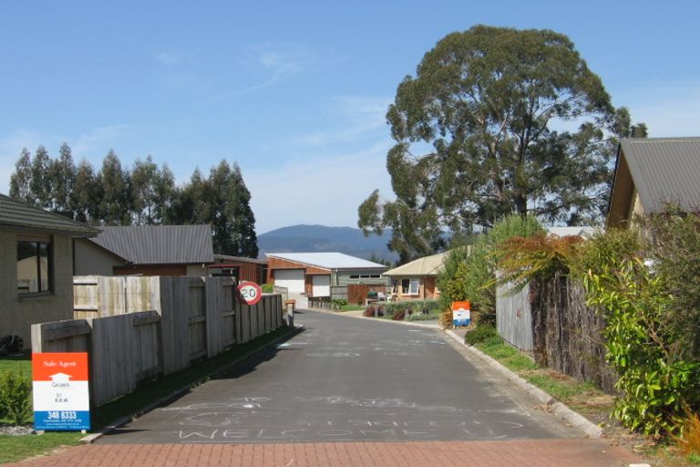 Photo of property in 38 Caulfield Place, Pukehangi, Rotorua, 3015