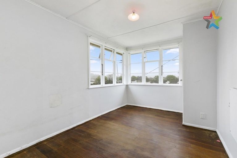 Photo of property in 188b Waddington Drive, Naenae, Lower Hutt, 5011