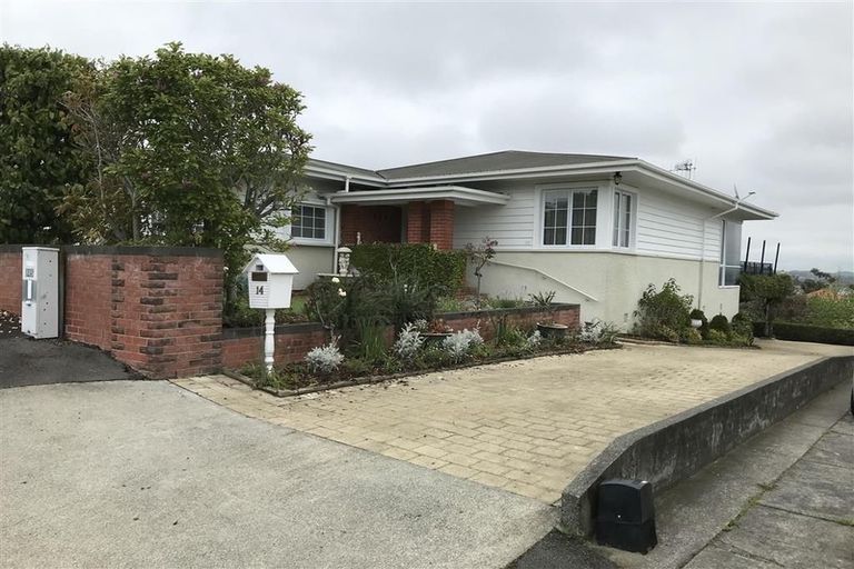 Photo of property in 14 Coleman Terrace, Hospital Hill, Napier, 4110