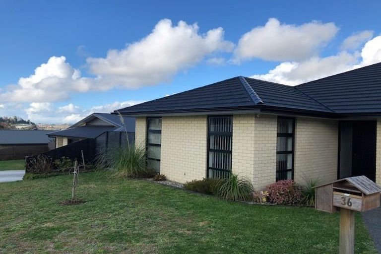 Photo of property in 36 Fairfax Crescent, Pyes Pa, Tauranga, 3112