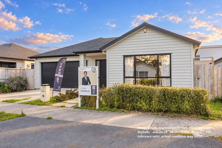 Photo of property in 15 Ropere Street, Kumeu, 0810