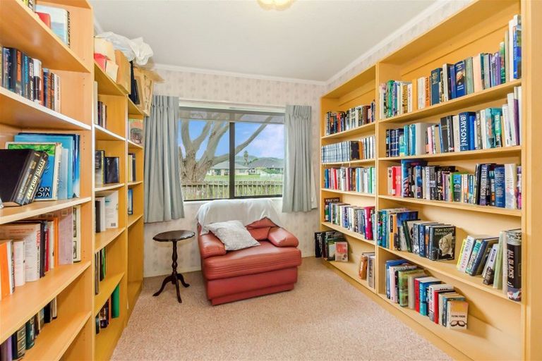 Photo of property in 31 The Drive, Paraparaumu Beach, Paraparaumu, 5032