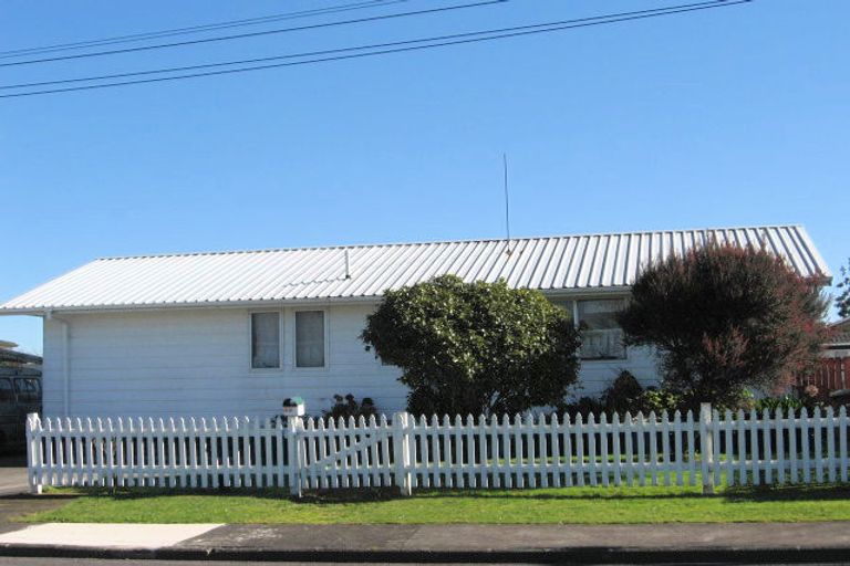 Photo of property in 1/88 Cargill Street, Papakura, 2110