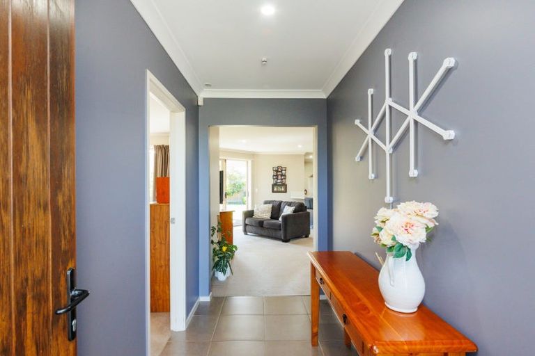 Photo of property in 23 Branigan Parade, Kelvin Grove, Palmerston North, 4414