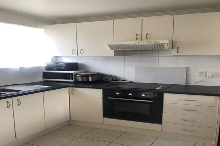 Photo of property in 4/1a Becroft Drive, Forrest Hill, Auckland, 0620