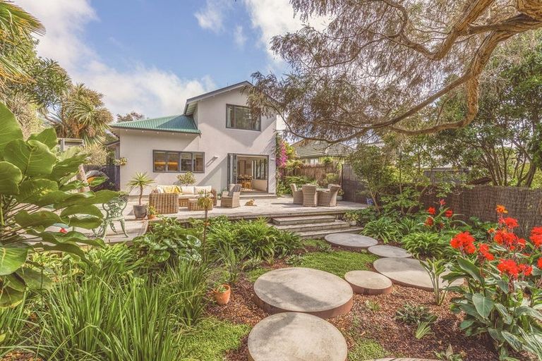 Photo of property in 49 Head Street, Sumner, Christchurch, 8081