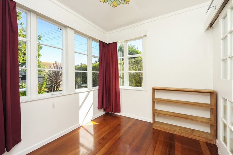 Photo of property in 29 State Avenue, Onehunga, Auckland, 1061