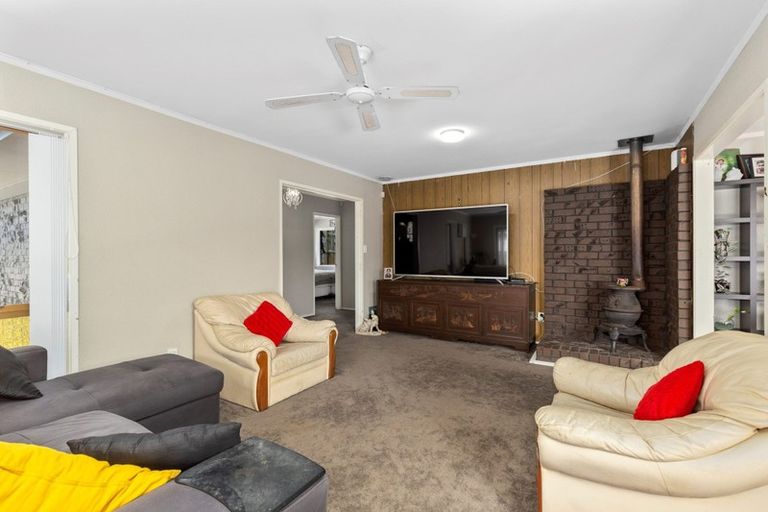 Photo of property in 6 Suwyn Place, Weymouth, Auckland, 2103