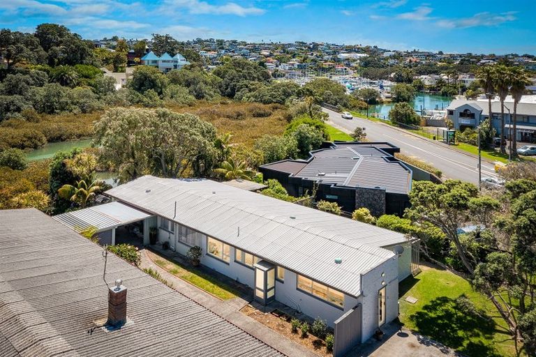 Photo of property in 1/15 Omana Road, Milford, Auckland, 0620